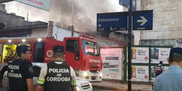 Incendio en un depósito de venta de insumos para farmacias en Córdoba\u002E