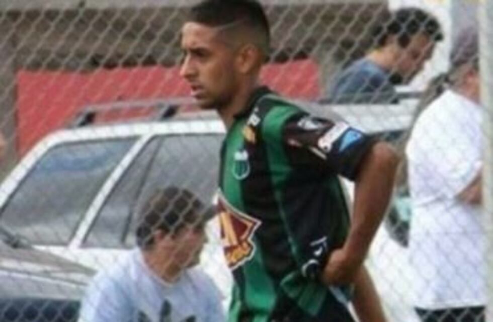 Un futbolista de Nueva Chicago murió baleado tras robar una camioneta