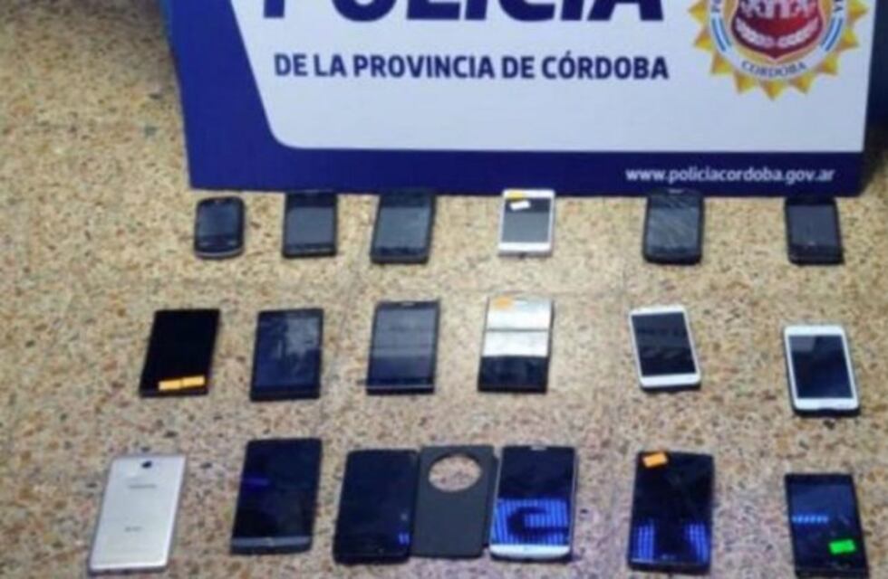 Secuestraron celulares en la Galería Norte
