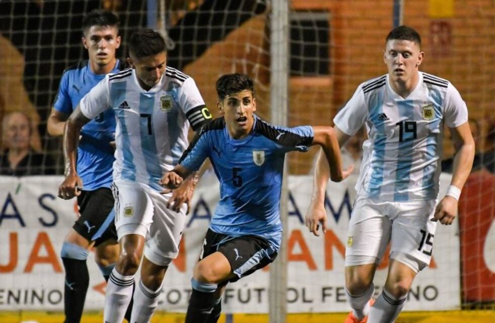 Argentina venció a Uruguay por penales y clasificó a la final de L'Acudia