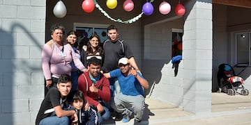 Entrega de viviendas en Beazley\u002E