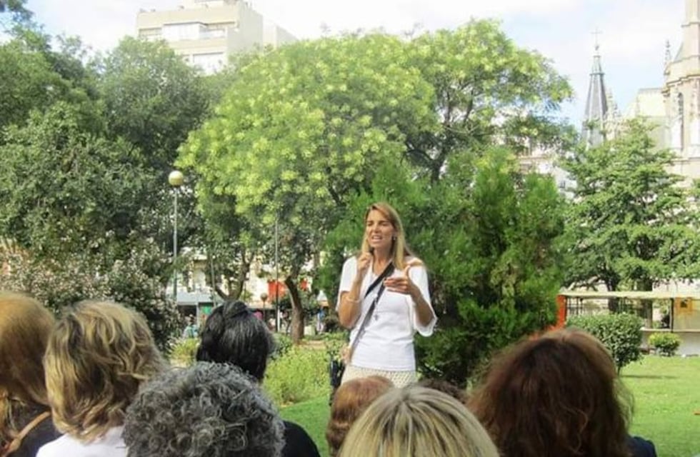 Comenzaron las visitas guiadas de verano por monumentos escultóricos de Mar del Plata