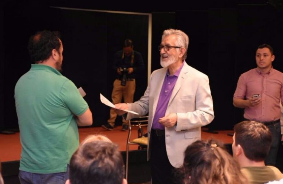 Rodríguez Saá entrega casi 150 créditos a comerciantes para que regularicen su situación fiscal