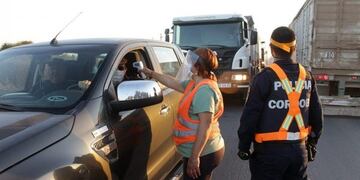 Controles policía de Arroyito y personal municipal