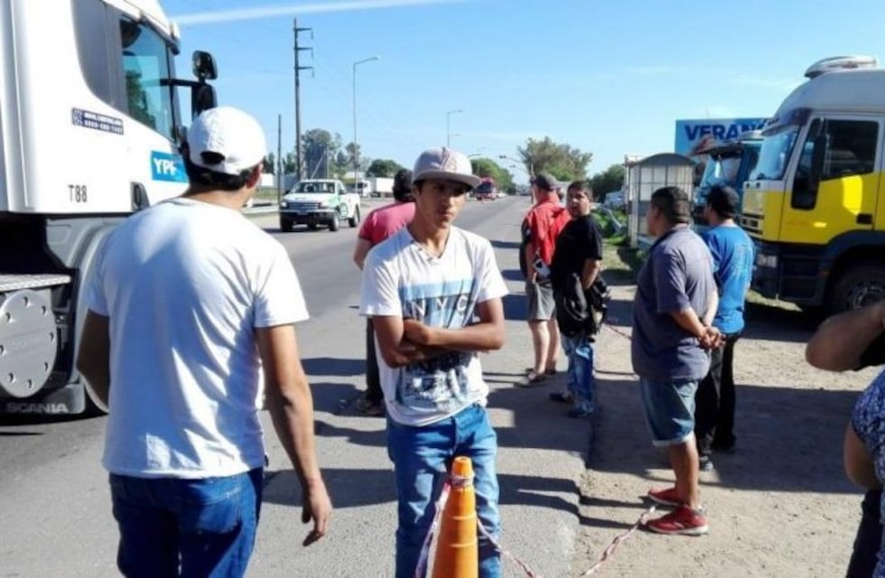 Paro de camioneros: comenzaron los cortes de ruta en Córdoba