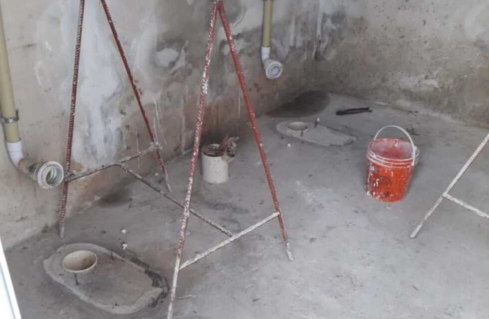 Ingresaron a un club y se robaron hasta los inodoros