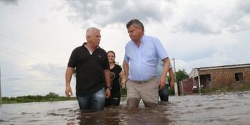 Polini y Peppo recorriendo las zonas afectadas