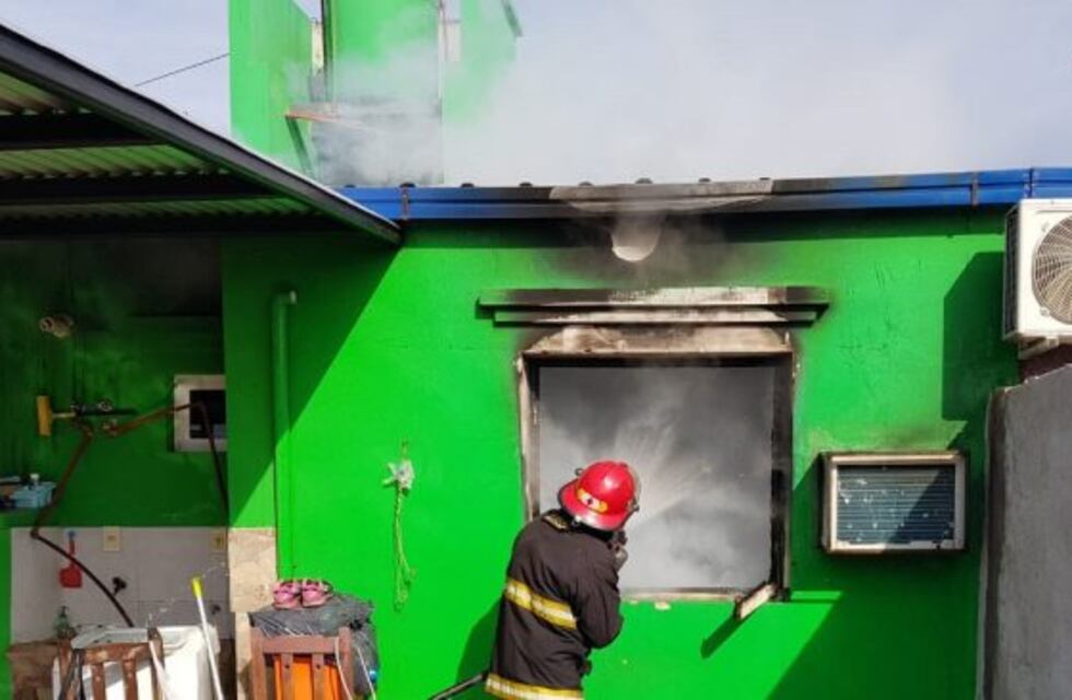 Un abuelo falleció al incendiarse su casa en el Barrio Nueva Formosa