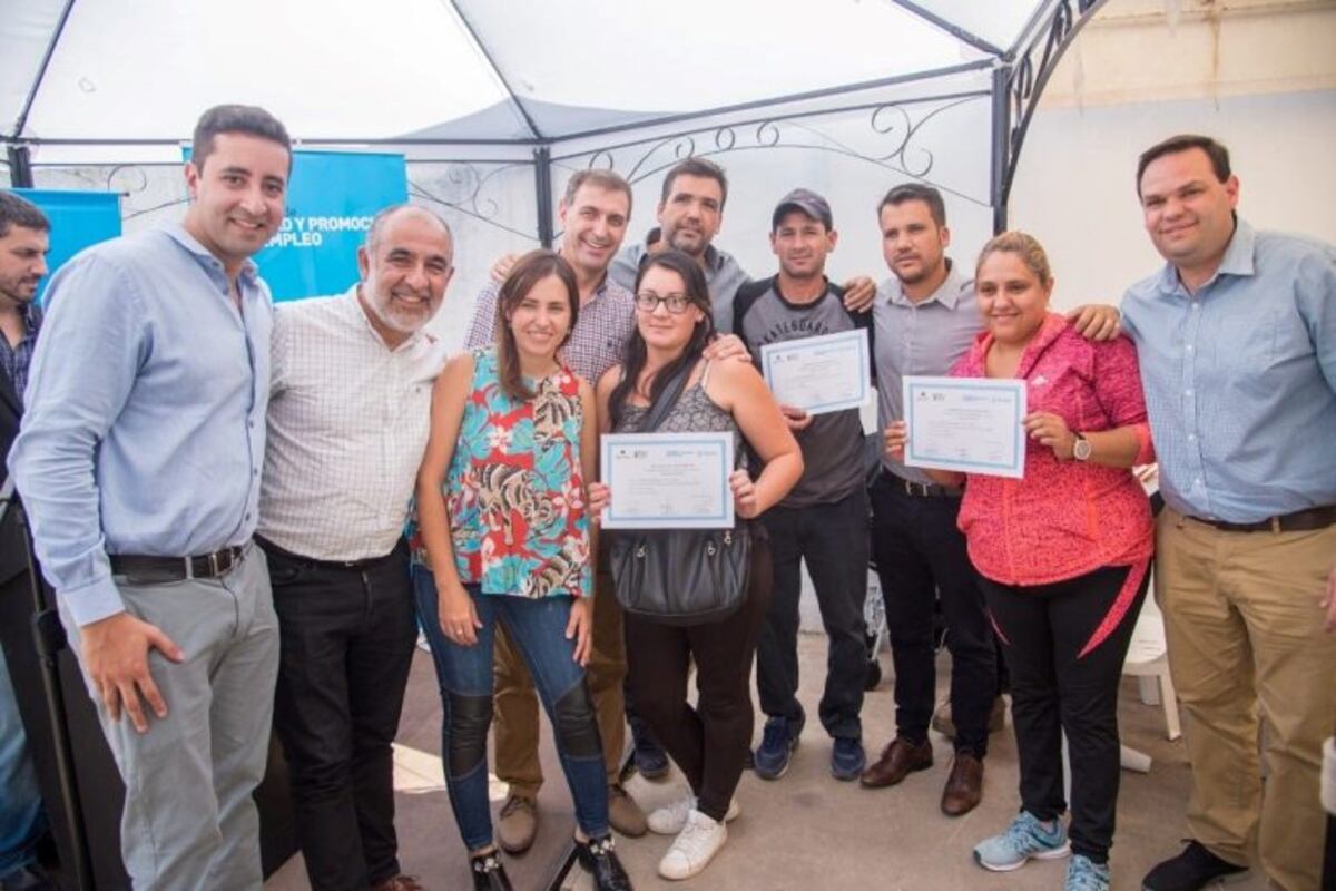 Entrega de programas provinciales en Alta Gracia\u002E