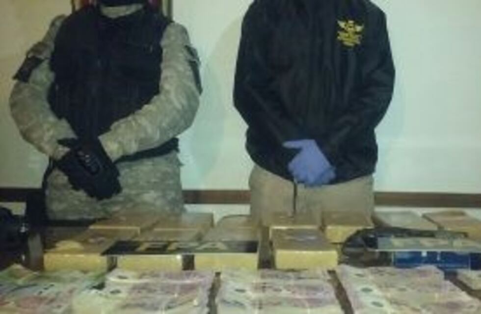 Tres detenidos por presunta venta de drogas en barrio Las Palmas