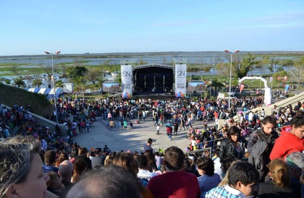 Los Palmeras y Los Totora en San Nicolás