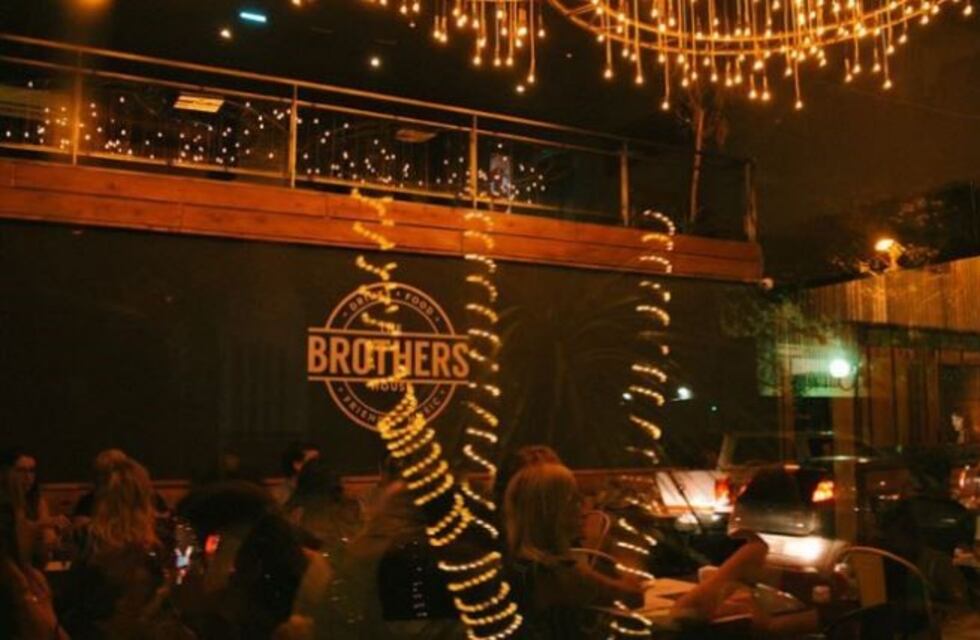 Una mujer platense salió a comer y le cobraron extra por ser celíaca