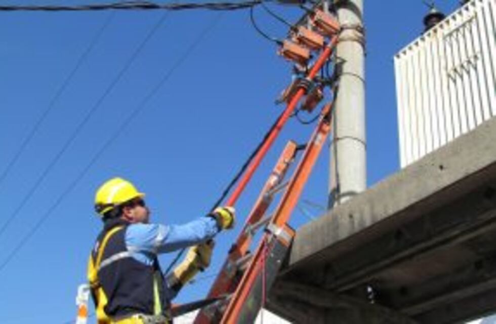 Fallas en transformadores, dejan a zonas del centro sin luz