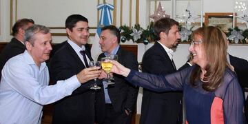 Brindis de los trabajadores y la Gobernadora en Casa de Gobierno
