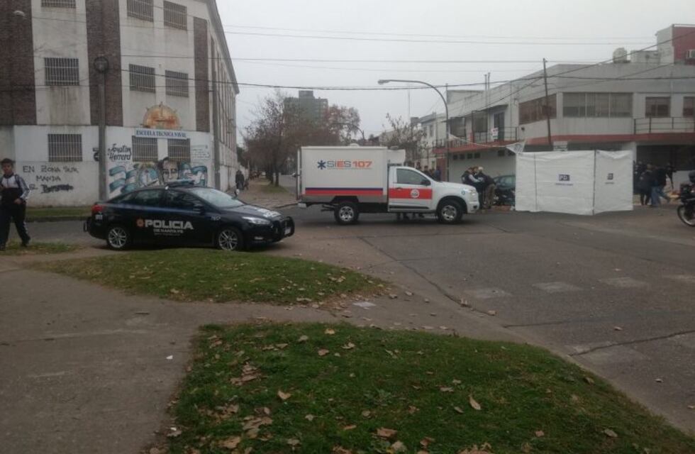 Un menor falleció tras caer de su moto y los vecinos apuntaron contra la policía