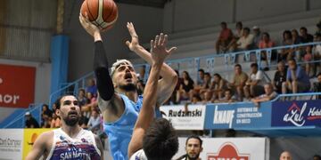 OTC sigue invicto de local en el estadio Luis Derna\u002E