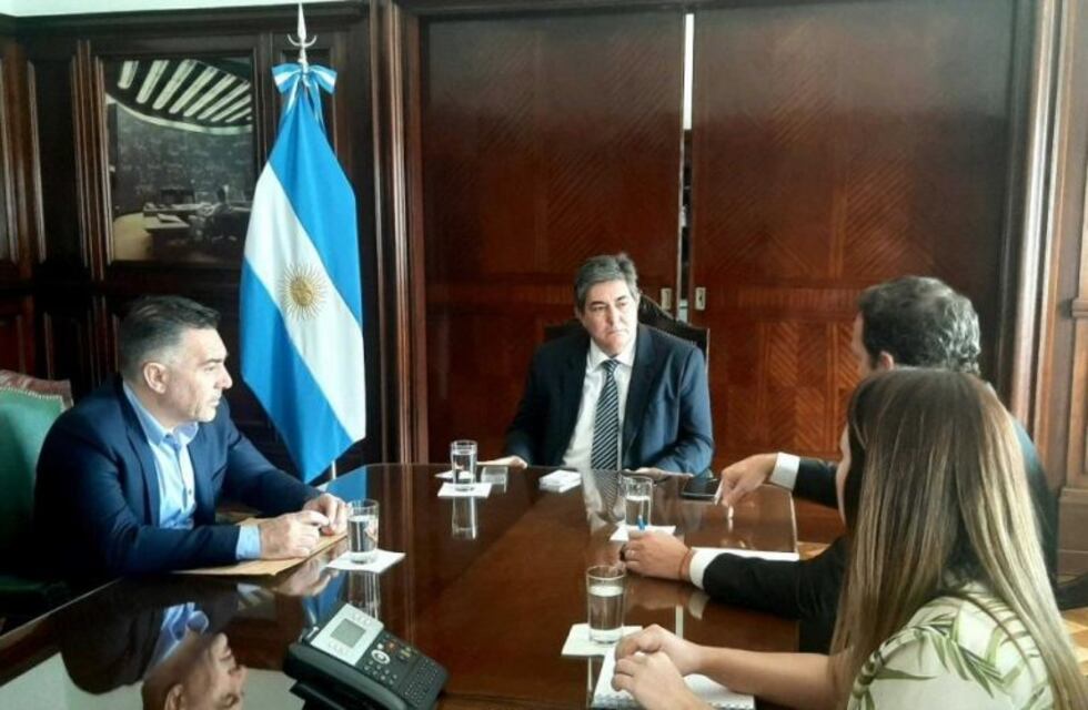 Autoridades de Santa Cruz en la Secretaría de Energía de Nación