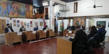 Los ediles siguen adelante con las sesiones ordinarias\u002E