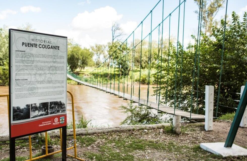 Se celebraron los 50 años del Puente Colgante
