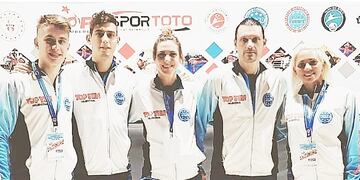 Mujeres del Kick Boxing de Santa Rosa participaron en Austria