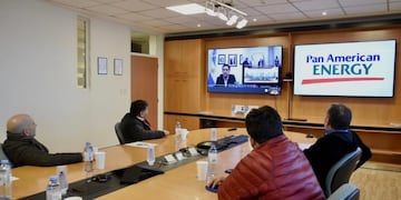 Arcioni reunido con PAE