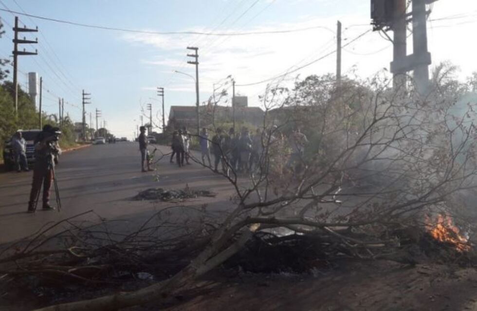 Protesta y corte de tránsito en el barrio San Jorge