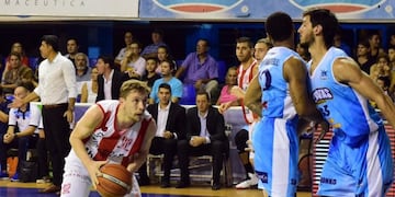 Instituto venció como visitante a Regatas de Corrientes\u002E