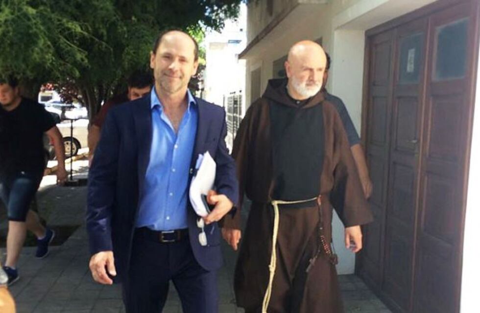 El sacerdote Padilla negó las acusaciones de abuso sexual de un exseminarista