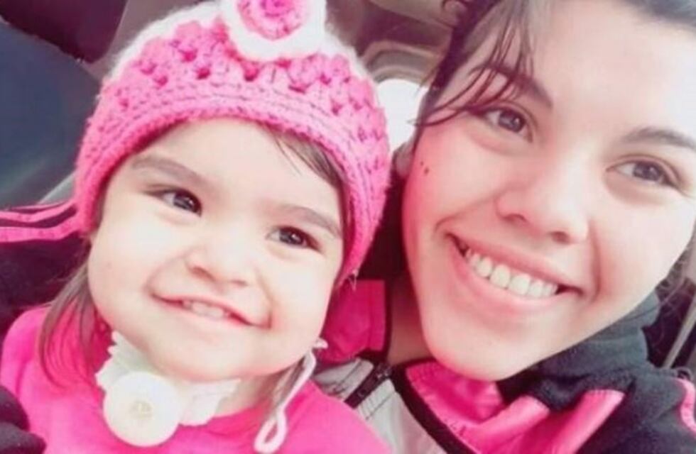 Operaron por tercera vez a Aitana y ya está más cerca del milagro