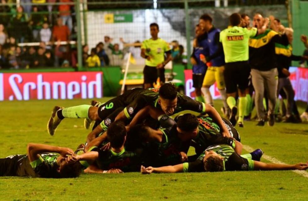 Defensa y Justicia le ganó 2-1 a Argentinos y se subió a la cima de la Superliga