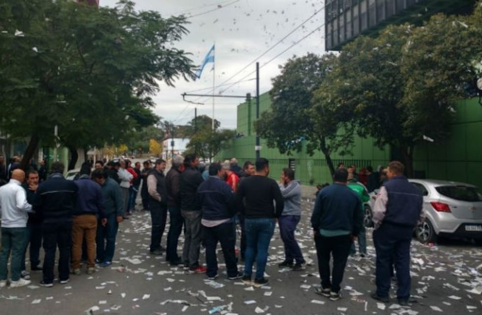Epec: abrirán un mesa de diálogo en Trabajo entre el directorio y Luz y Fuerza