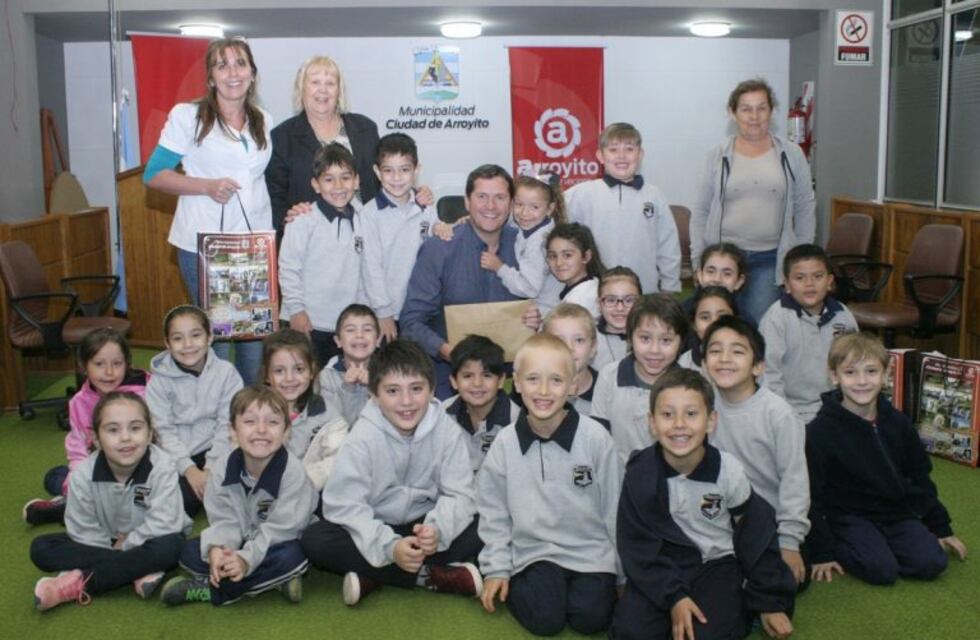 Alumnos de la escuela José María Paz presentaron un proyecto para curar árboles