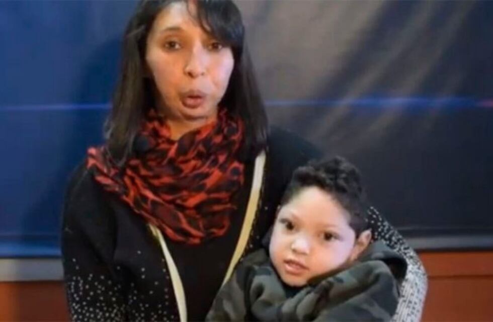 Silvia: la mamá que encabeza una cruzada por el tratamiento de su hijo con parálisis cerebral