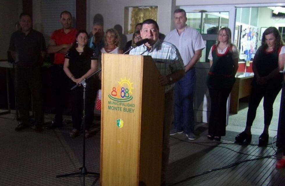 Monte Buey: inauguración de luminaria LED