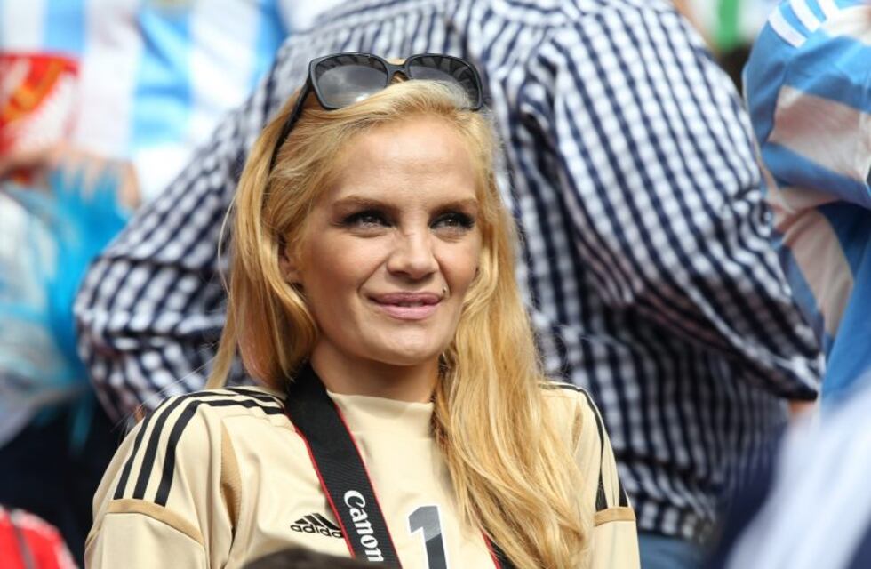 Eliana Guercio, furiosa tras la salida de Sergio Romero de la Selección: "La recuperación tarda dos semanas"