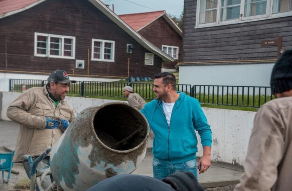 Walter Vuoto recorrió distintas obras en la ciudad de Ushuaia