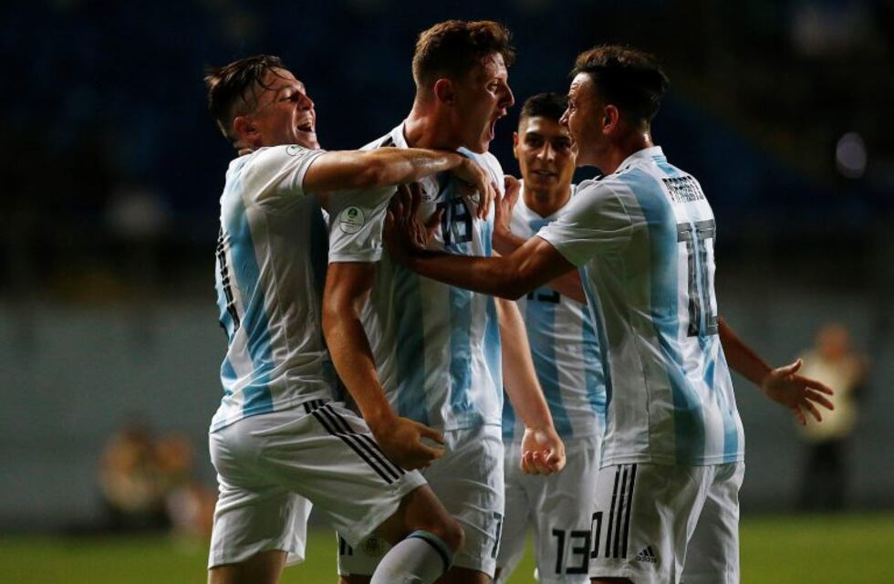 Argentina goleó 3-0 a Venezuela en el Sub-20