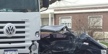 Choque en Av\u002EPerón y Lavalle