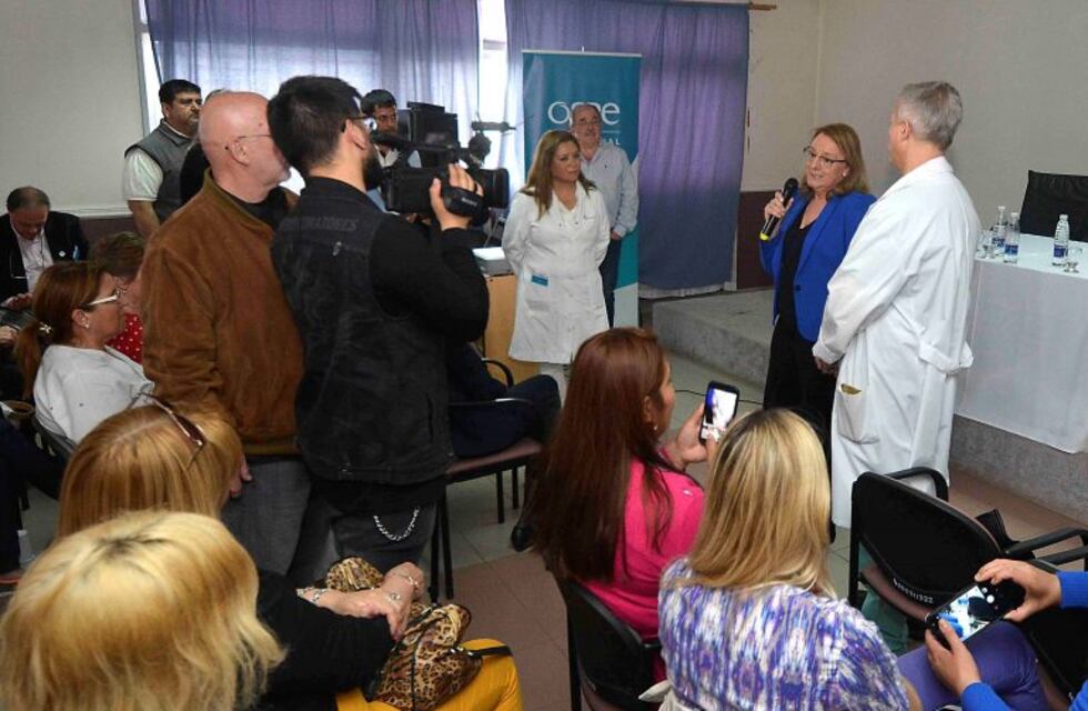 Alicia Kirchner visitó el Hospital Pedro Tardivo de Caleta Olivia