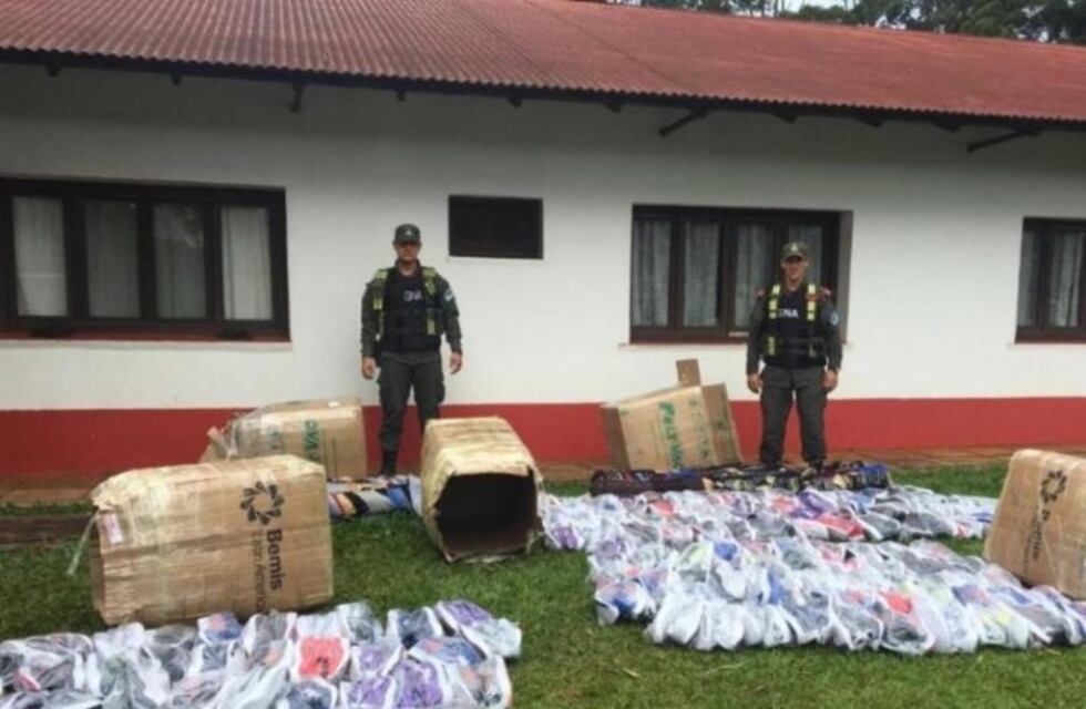 Atrapan a delincuentes con zapatillas de contrabando que trajeron desde Brasil