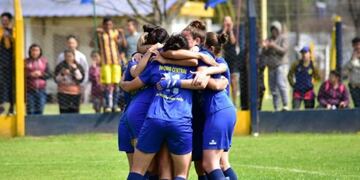 El fútbol femenino de Central actuará en el Gigante como preliminar\u002E (CARC)