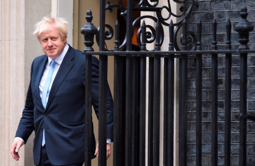 El hermano menor de Boris Johnson renunció mientras crece la tensión por el Brexit