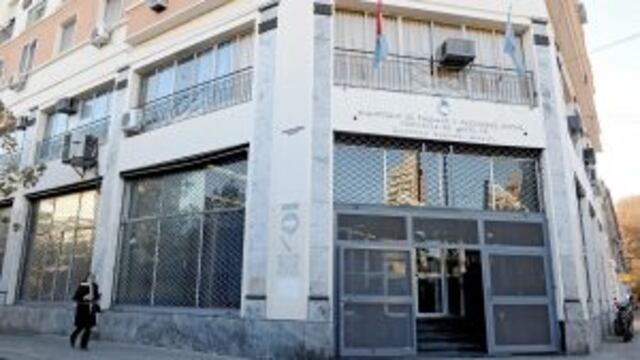 Se resolviu00f3 el conflicto con los empleados de la empresa de seguridad que brindaba servicios a la EPE.
