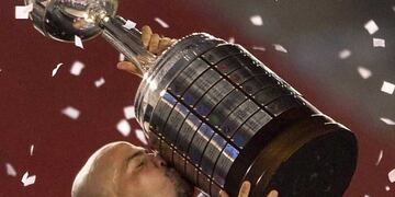 Verón se emocionó al recordar la última Copa Libertadores que ganó con Estudiantes de La Plata