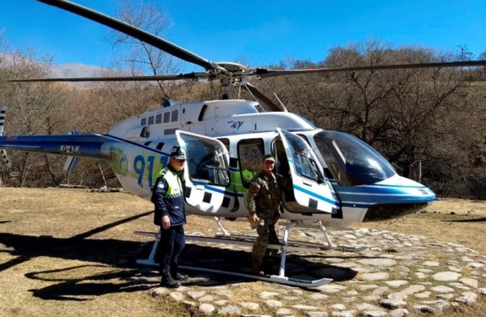 Usaron el helicóptero de la provincia para que puedan votar en alta montaña