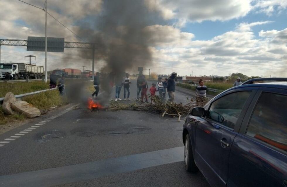 Caos en Circunvalación después del mediodía por piquetes sorpresivos