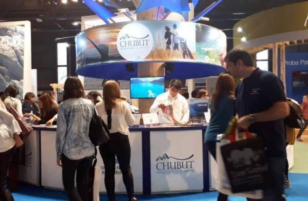 El stand de Chubut desbordó de público en la Feria Internacional de Turismo