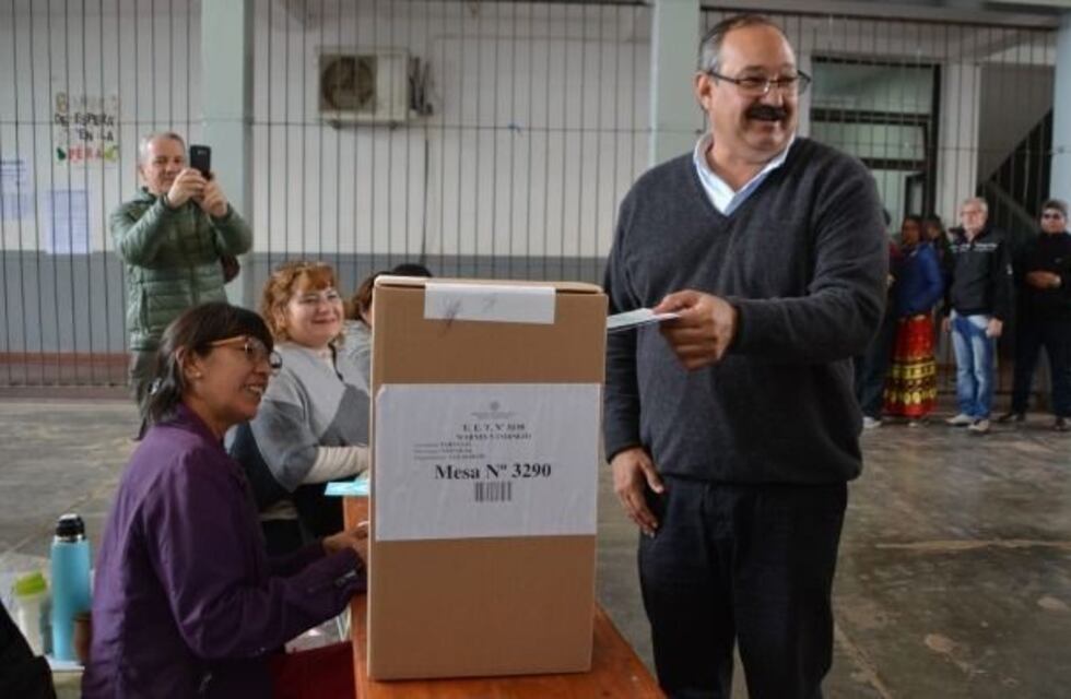 Sergio Leavy, el candidato del kirchnerismo, votó en Tartagal