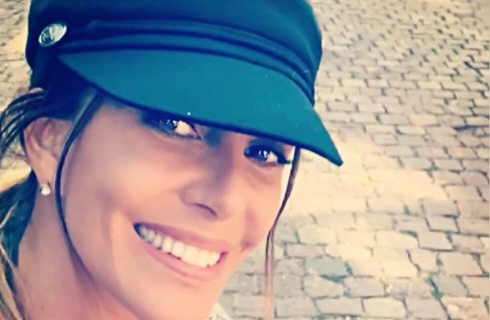 Mónica Ayos deslumbró a sus seguidores con fotos sin filtro y en bikini