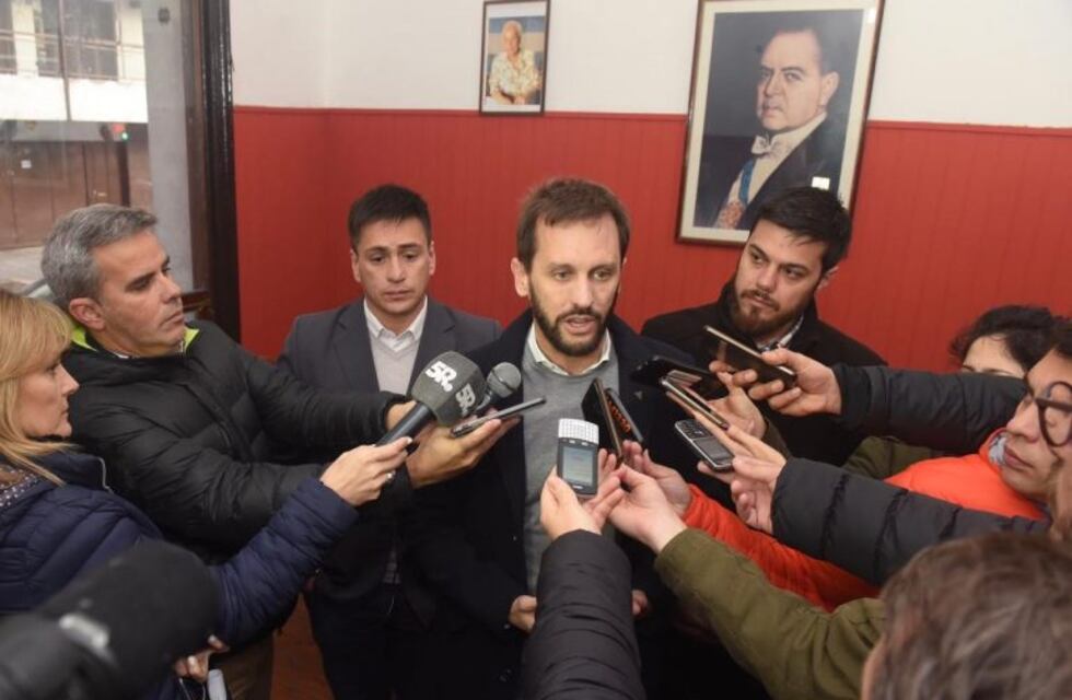 Rosúa ratificó que su boleta está habilitada y acusó a Angelini de "mentirle" al electorado
